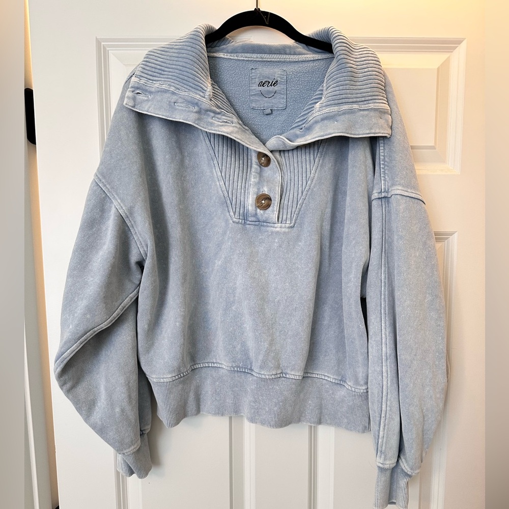 Aerie button up sweatshirt